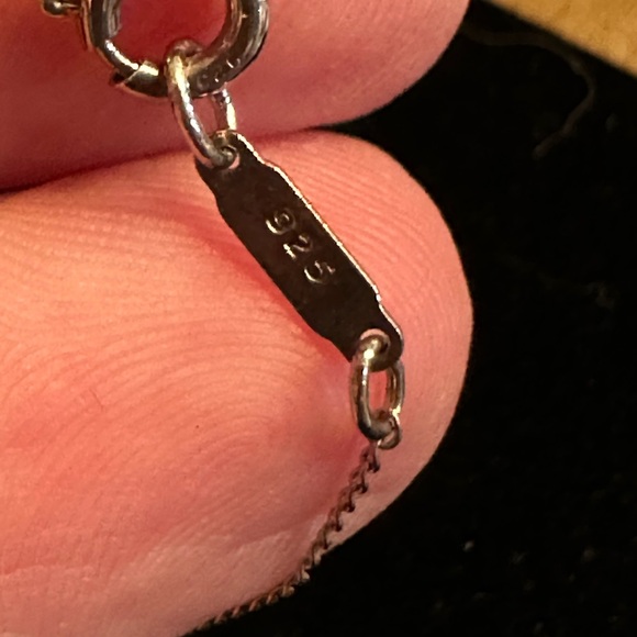 Tiffany & Co. Silver Heart Necklace with bow - Picture 9 of 9